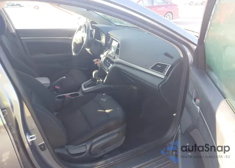 2018 Hyundai Elantra Value Edition z USA, uszkodzony, nr VIN 5NPD84LF8JH278845